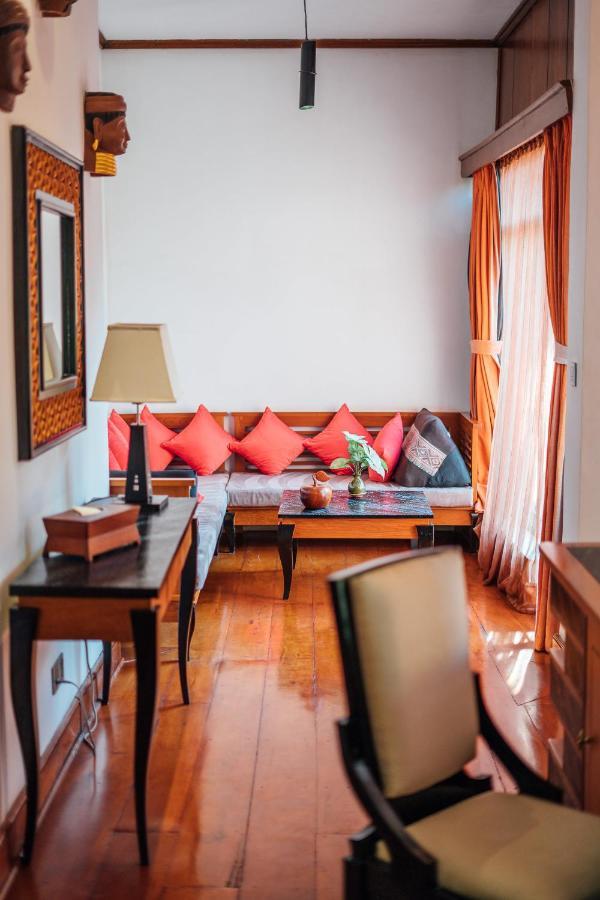 Aureum Palace Hotel & Resort Inle نياونغ شوي المظهر الخارجي الصورة
