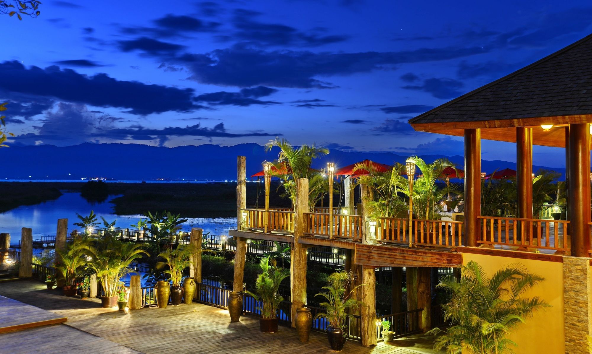 Aureum Palace Hotel & Resort Inle نياونغ شوي المظهر الخارجي الصورة